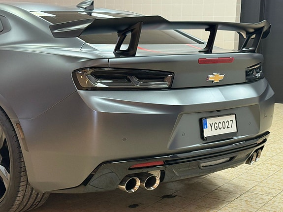 Chevrolet Camaro 11 of 26
