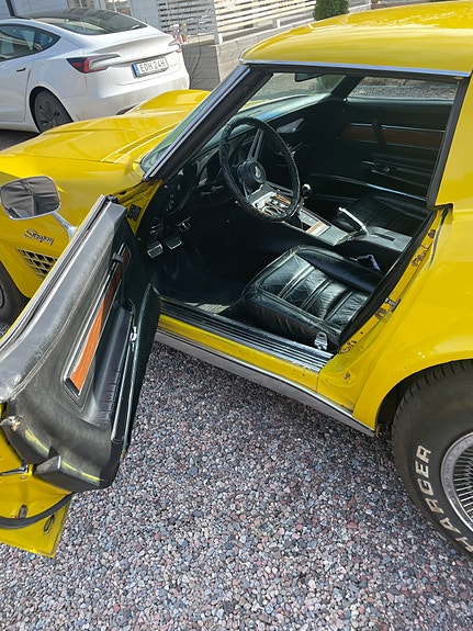 Chevrolet Corvette 5 of 5