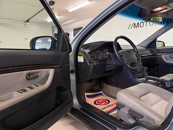 Volvo S80 10 of 27