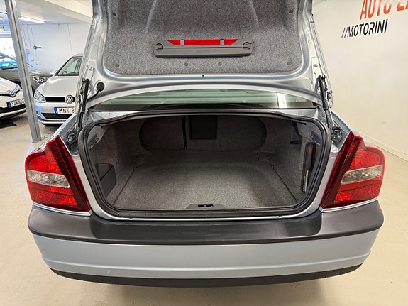 Volvo S80 16 of 27