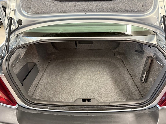 Volvo S80 17 of 27