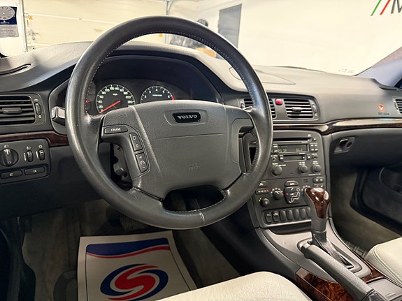 Volvo S80 11 of 27