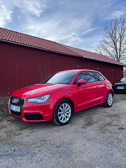 Audi A1 2 of 5