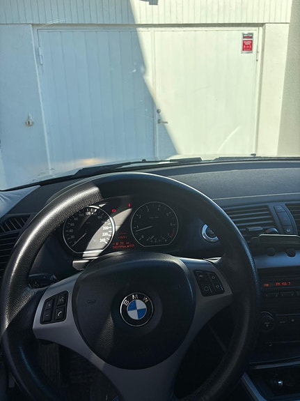 BMW 118i 5 of 5