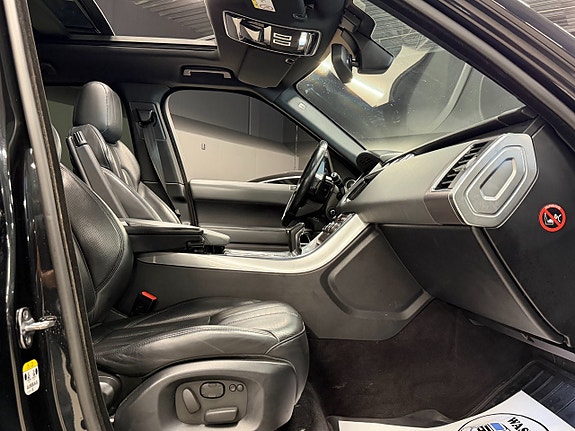 Land Rover Range Rover Sport 12 of 21