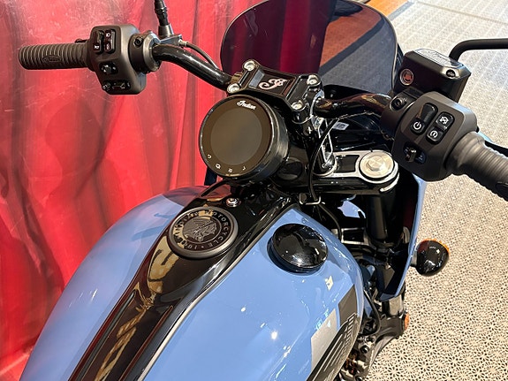 Indian SPORT CHIEF RT *SISTA 2026, FÄRGEN ÄR STORM BLUE* 4 of 17