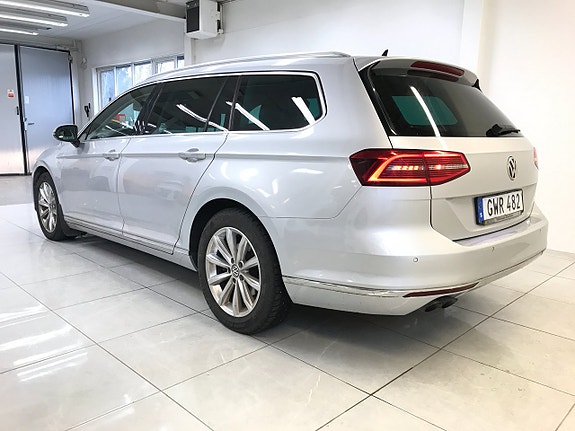 Volkswagen Passat 3 of 5
