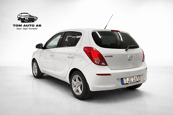 Hyundai i20 3 of 5