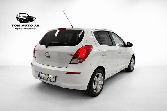 Hyundai i20 4 of 5