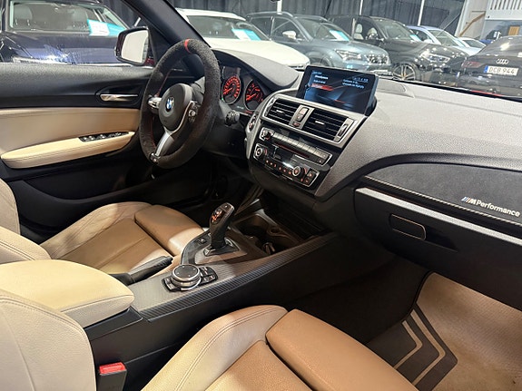 BMW M140i 12 of 20