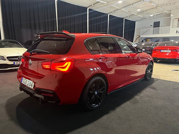 BMW M140i 4 of 5