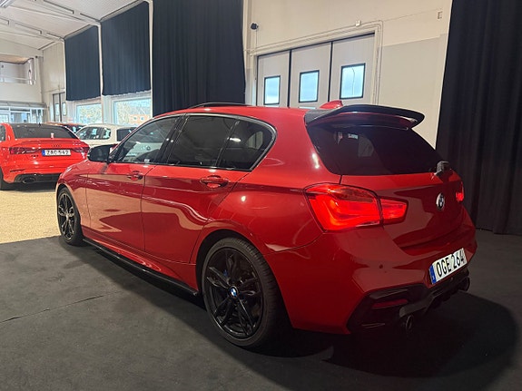 BMW M140i 3 of 5