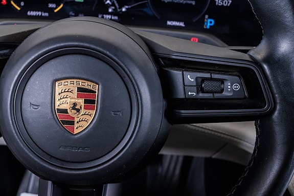 Porsche Taycan 4S 19 of 24