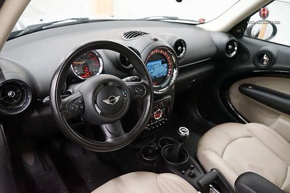MINI Countryman Cooper D 8 of 20