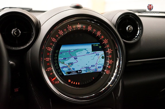 MINI Countryman Cooper D 16 of 20