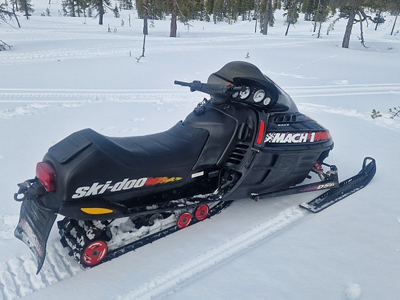 Ski-Doo Mach 1 Trippel - 477kr/mån - Transport - Byte 8 of 14