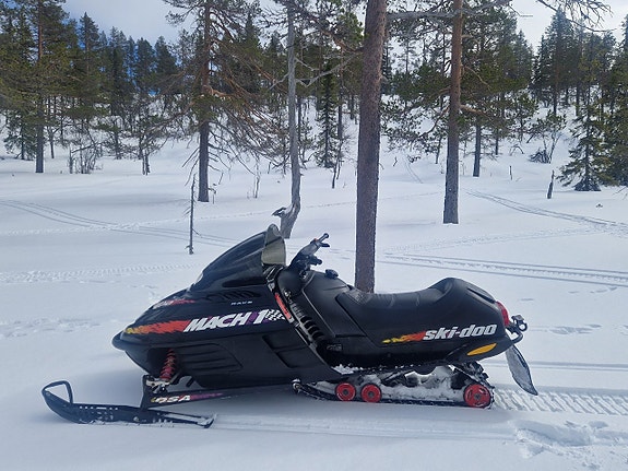 Ski-Doo Mach 1 Trippel - 477kr/mån - Transport - Byte