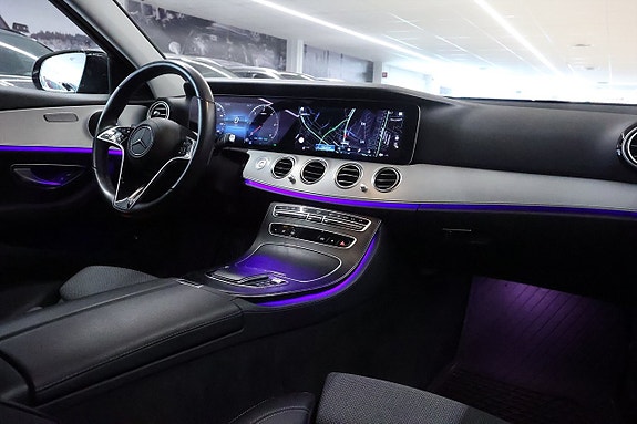 Mercedes-Benz E220 15 of 21