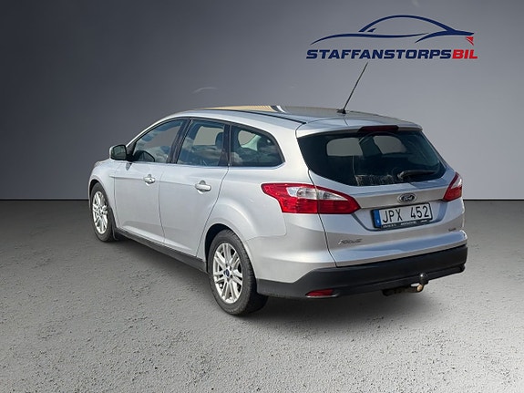 Ford Focus 8 of 13
