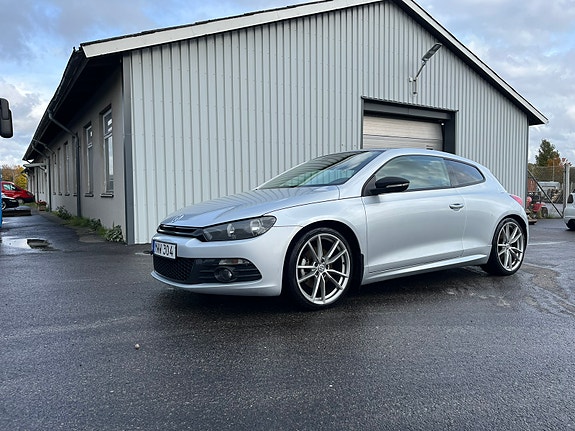 Volkswagen Scirocco 2 of 5