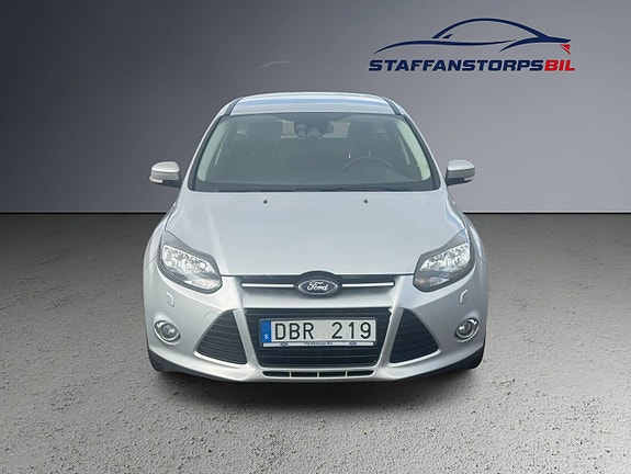 Ford Focus 2 of 13