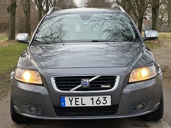 Volvo V50 6 of 15