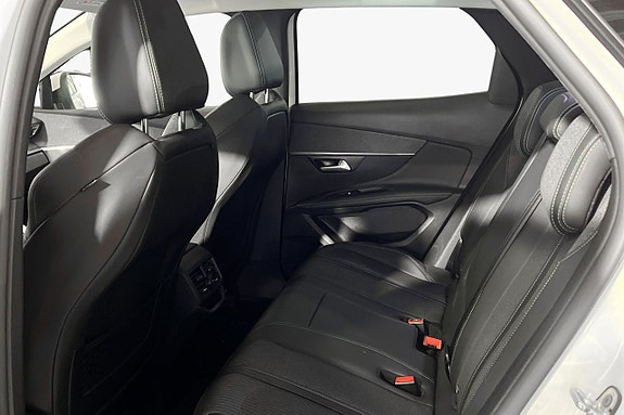 Peugeot 3008 8 of 18
