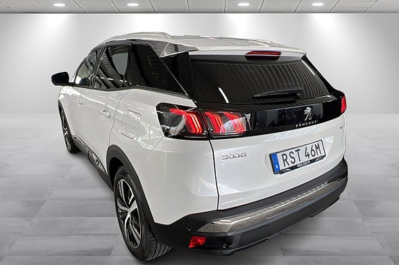 Peugeot 3008 2 of 5