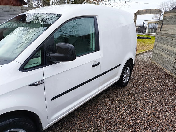 Volkswagen Caddy 2 of 5