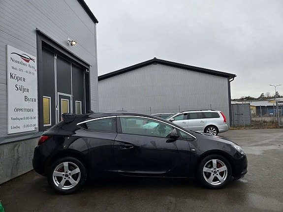 Opel Astra 8 of 15