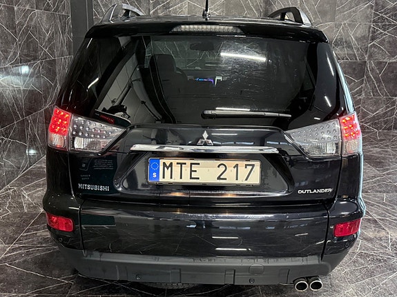 Mitsubishi Outlander 8 of 18