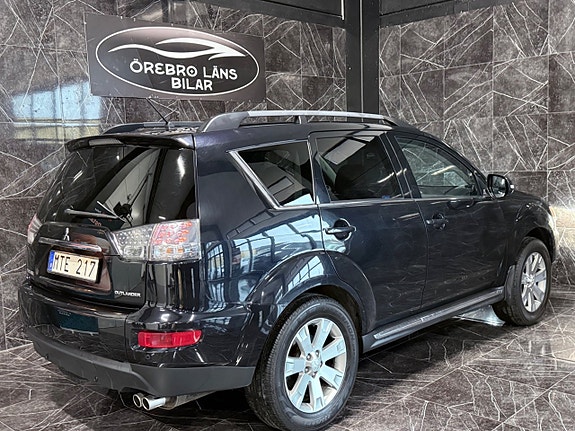 Mitsubishi Outlander 3 of 5