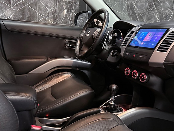 Mitsubishi Outlander 13 of 18