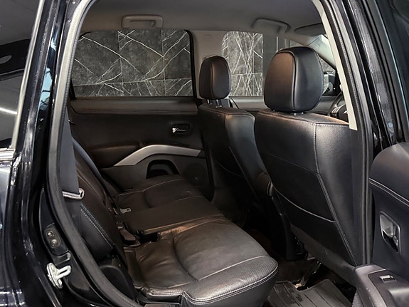 Mitsubishi Outlander 12 of 18