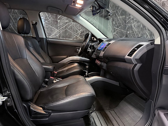 Mitsubishi Outlander 11 of 18