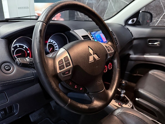 Mitsubishi Outlander 14 of 18