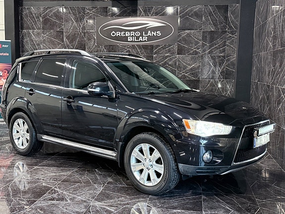 Mitsubishi Outlander 2 of 5