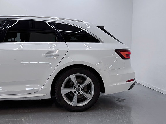 Audi A4 26 of 29