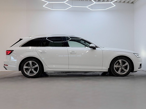 Audi A4 5 of 29