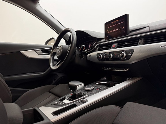Audi A4 15 of 29