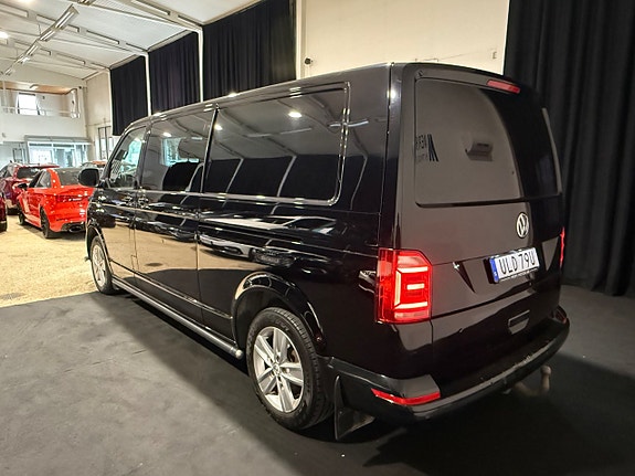 Volkswagen Transporter 3 of 5
