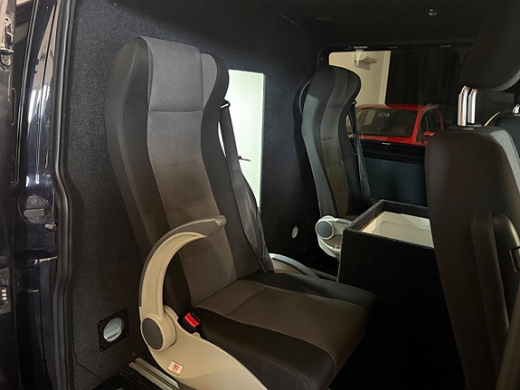 Volkswagen Transporter 7 of 17