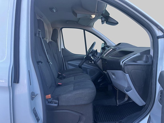 Ford Transit Custom 4 of 8
