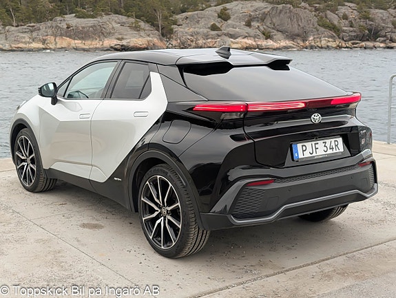 Toyota C-HR 5 of 5