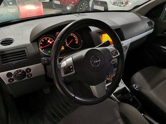Opel Astra 7 of 16