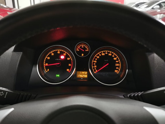 Opel Astra 13 of 16