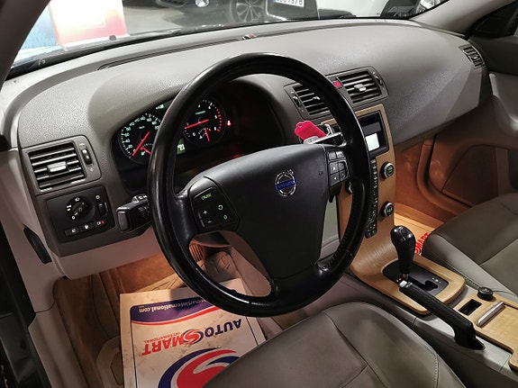 Volvo V50 7 of 17