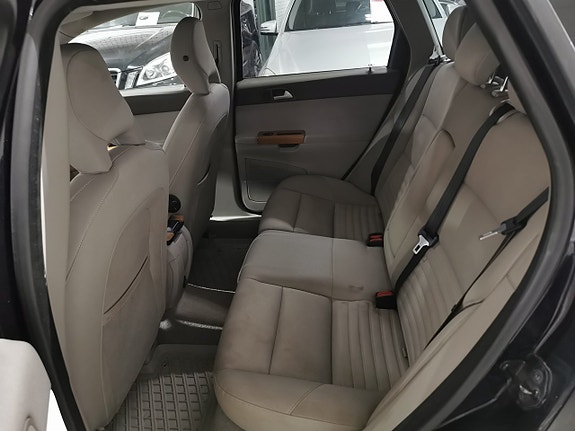 Volvo V50 12 of 17