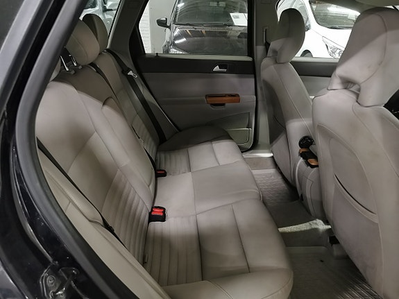 Volvo V50 11 of 17