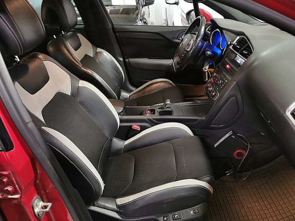 Citroen DS4 10 of 20